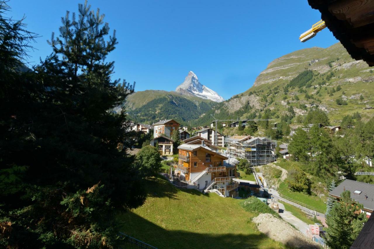 Chalet Kisseye With Heated Pool And Matterhorn Views Apartment เซอร์แมท ภายนอก รูปภาพ